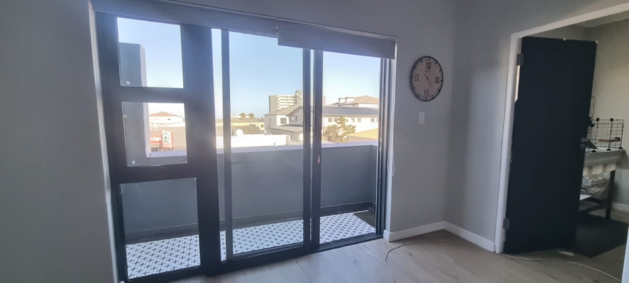 2 Bedroom Property for Sale in Bloubergrant Western Cape